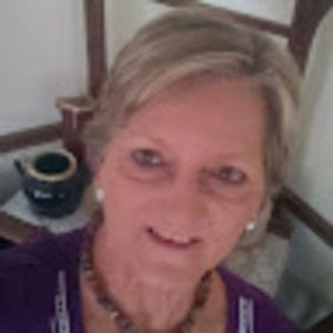 Meet your Posher, Edith